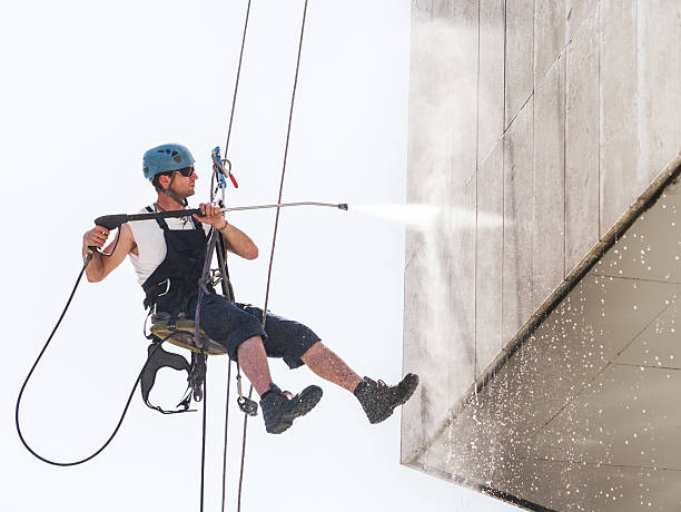 View Our Project Portfolio: Suspended Stages' Window Washing and Safety Solutions